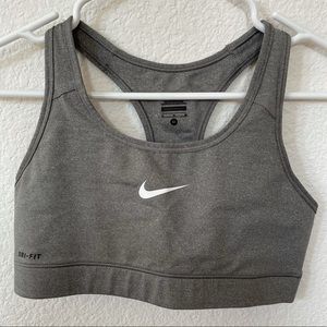 NIKE Swoosh Dri-FIT Racerback Sports Bra